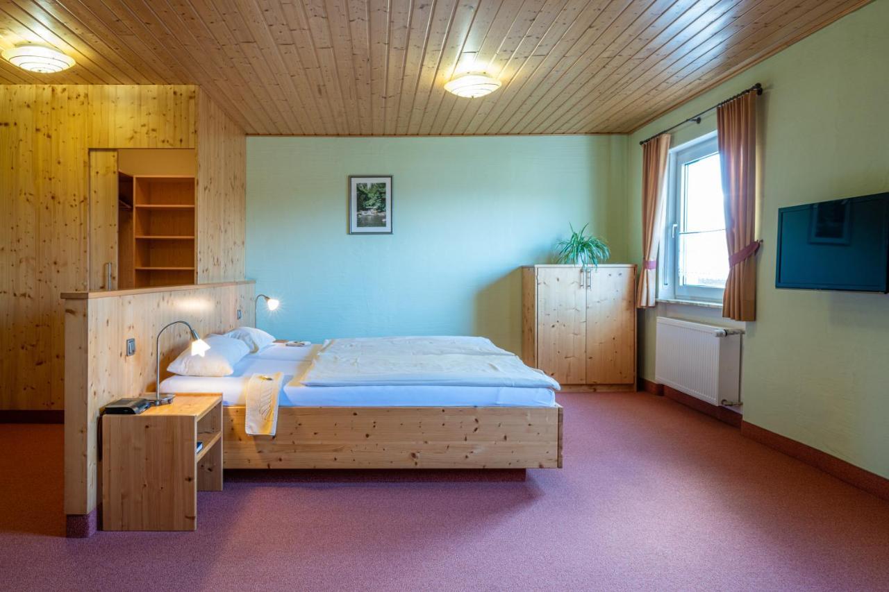 Gasthof Weisser Schwan Windischeschenbach Exteriör bild